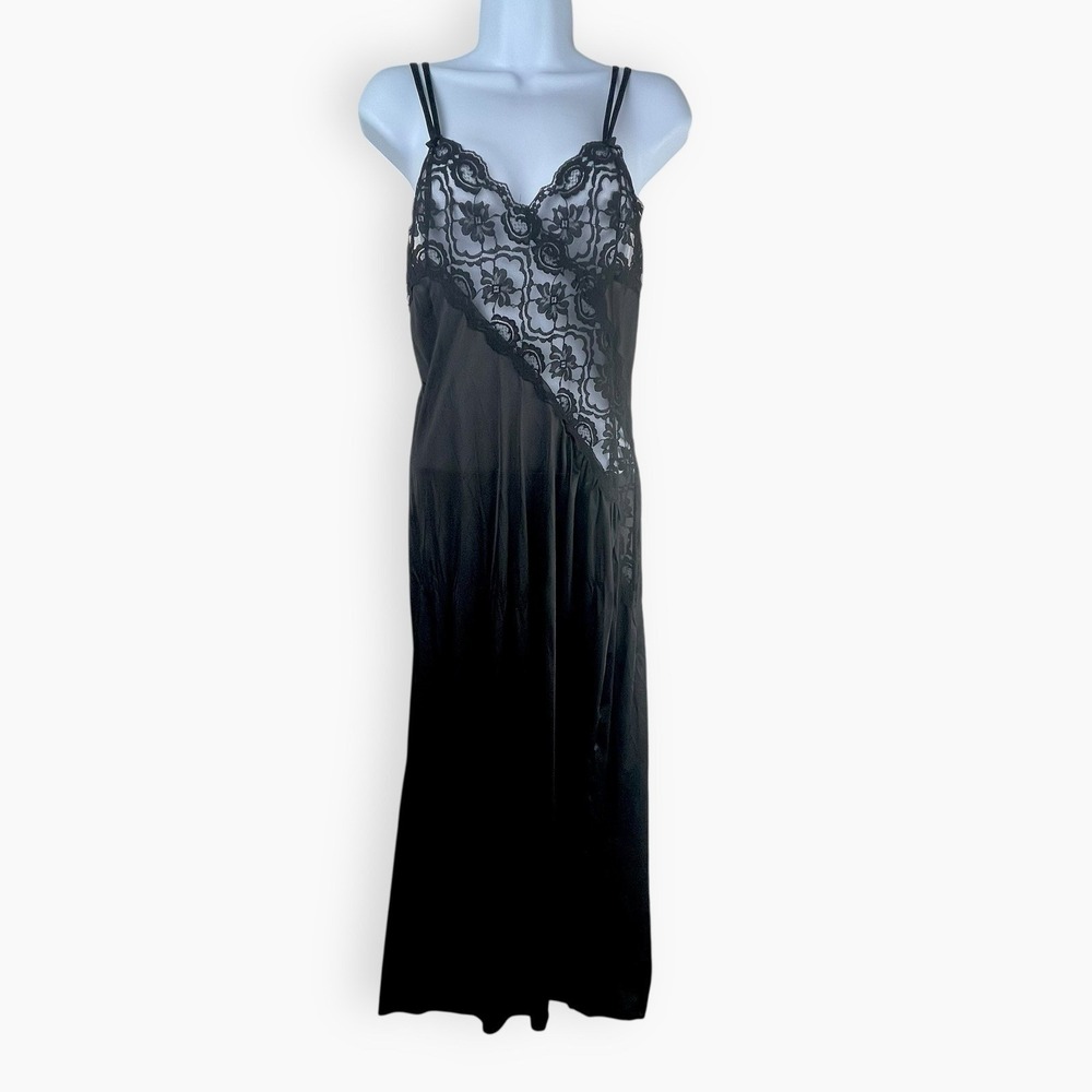 Fredericks of Hollywood Medium Black Lace Maxi Nightgown Sheer Side Slit 2770F‎